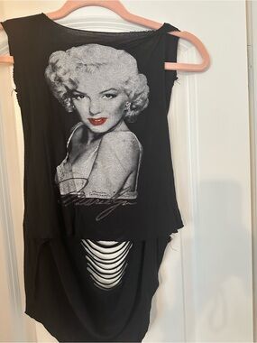 Black Sleeveless Women's Tank Top with Monroe Graphic and Distressed Back